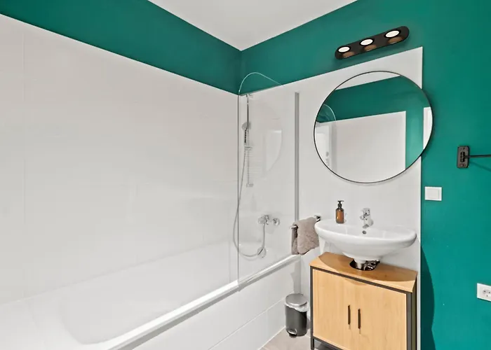 Apartamento U1 Metro Nearby - 1-br - Fast Wi-fi